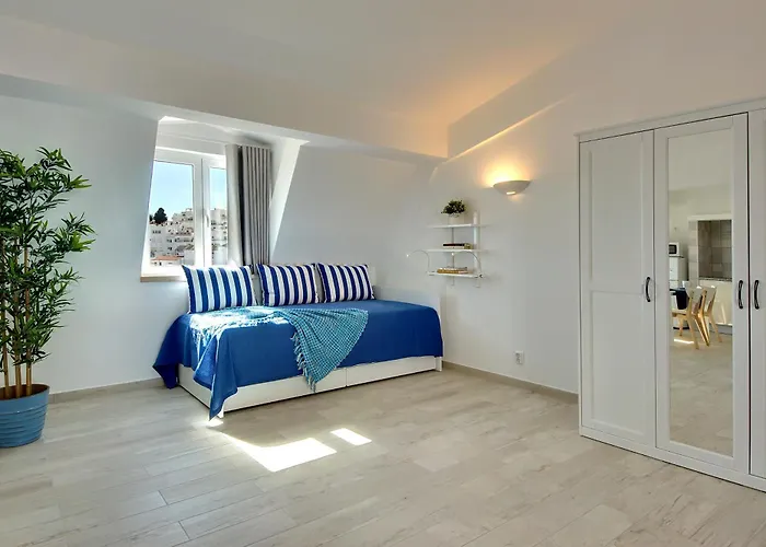 Tucha Албуфейра