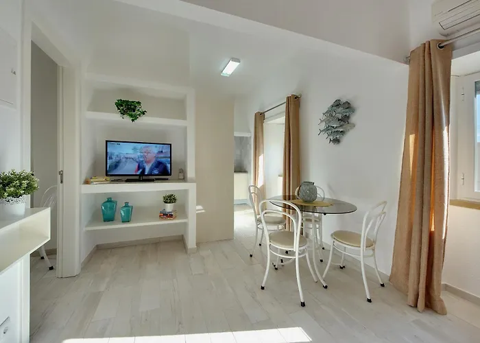 Апартаменти Tucha *