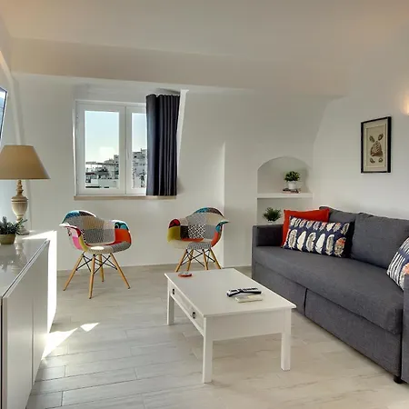 Апартаменти Tucha *