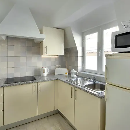 Tucha Албуфейра