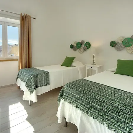 Апартаменти Tucha *